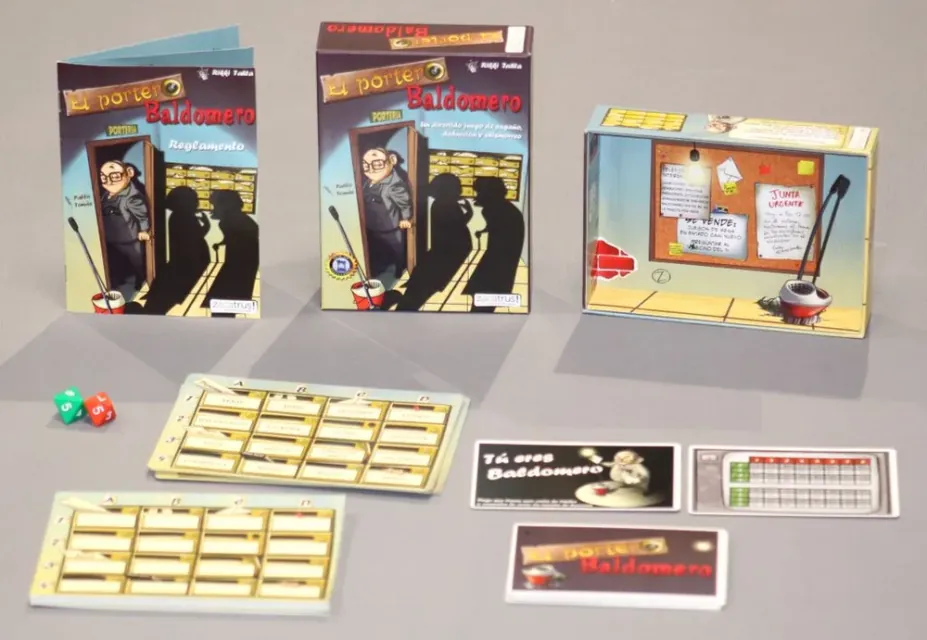 Cartas del juego boca arriba, en abanico y sin taparse.