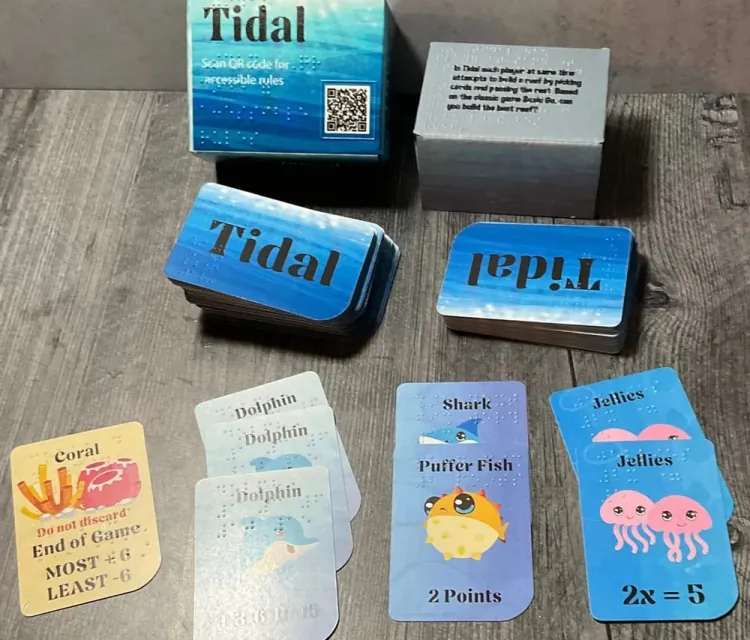 Cartas del juego boca arriba, en abanico y sin taparse.